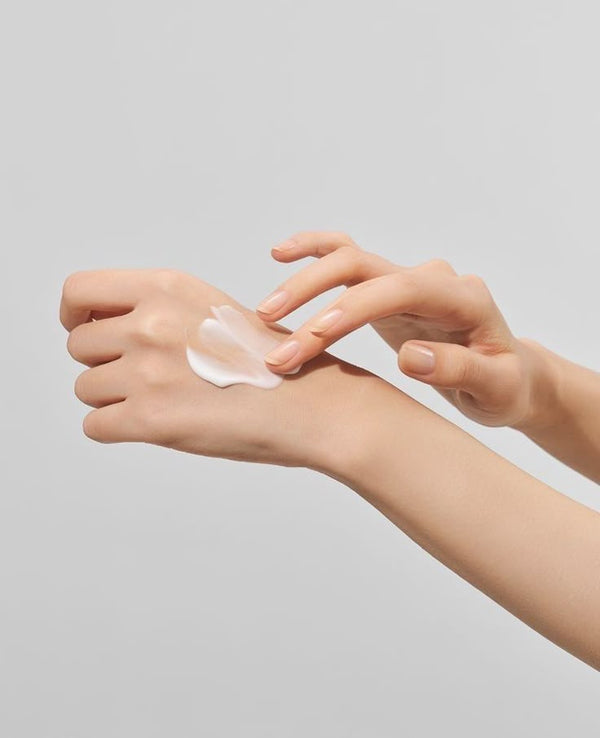 HydraFacial — Hands